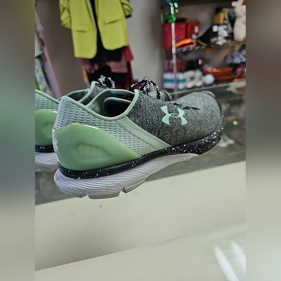 Under Armour Womens Charged Escape 3020005-002 Gray Running Shoes Lace Up 9.5 - Picture 3 of 8